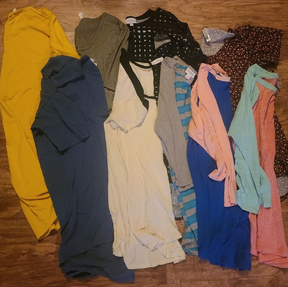LuLaRoe Shirt Bundle XS to Small